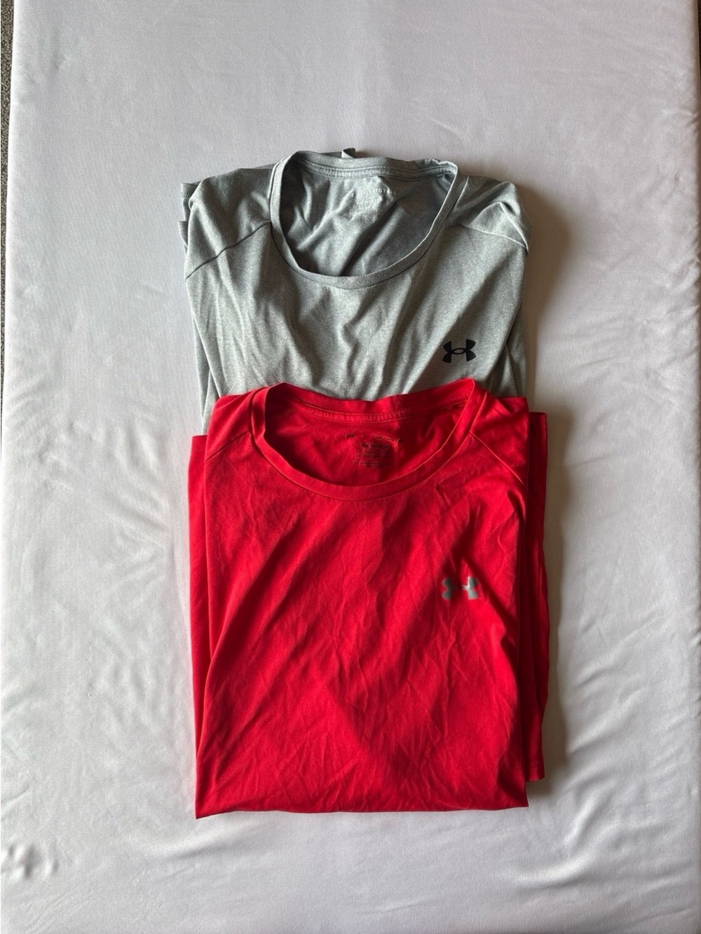 Under Armour Men’s Short Sleeve Tees — Red & Light Gray